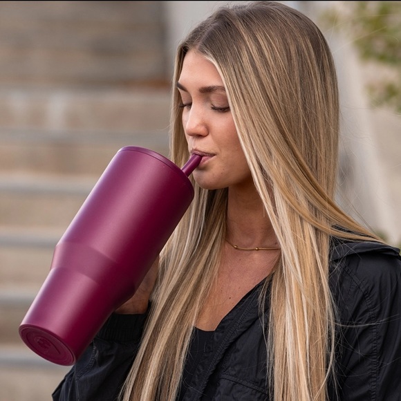 HydroJug Other - Cranberry Hydrojug Traveler 40oz, leakproof, tuck away straw
